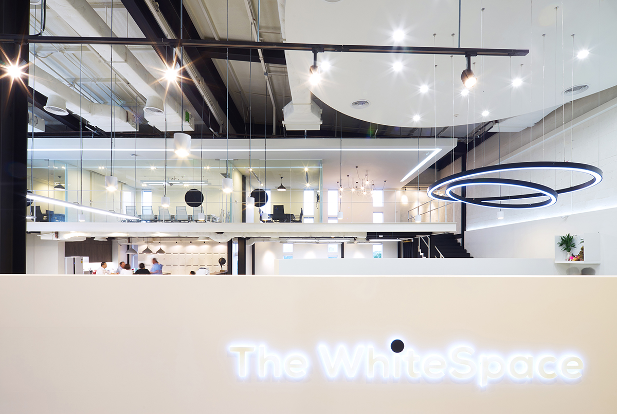 Odoo • A picture with a caption